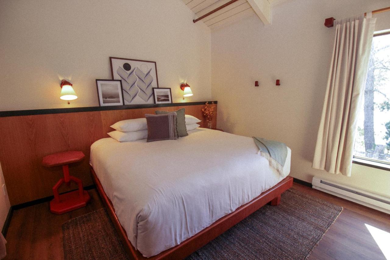 Lodge At Marconi Marshall エクステリア 写真